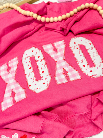 Valentine's Day XOXO'S with heart sides! 💋