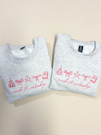 Made to worship 🙌🏼 Crewneck