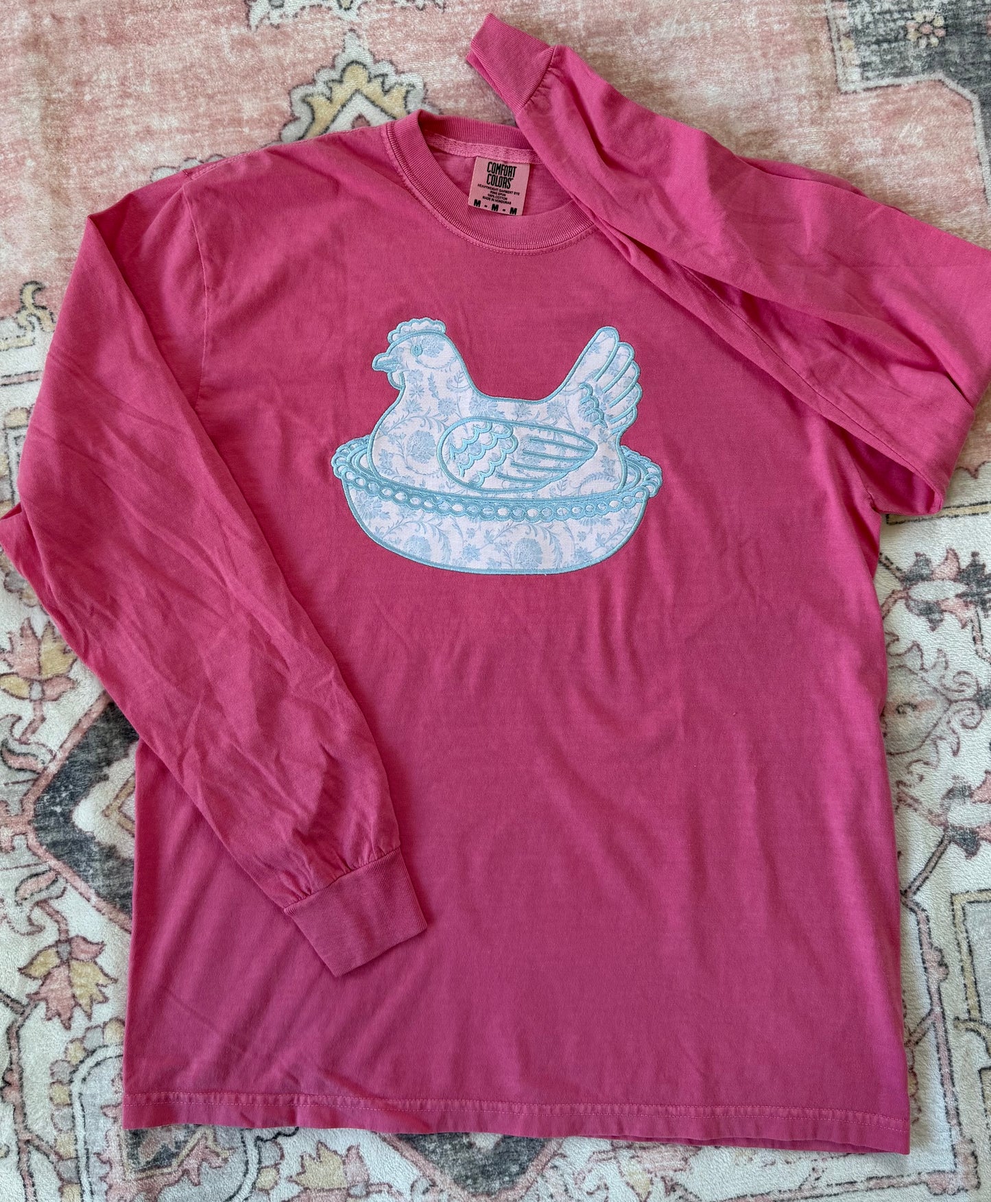 RTS // HEN ON THE NEST // Medium -Short Sleeve